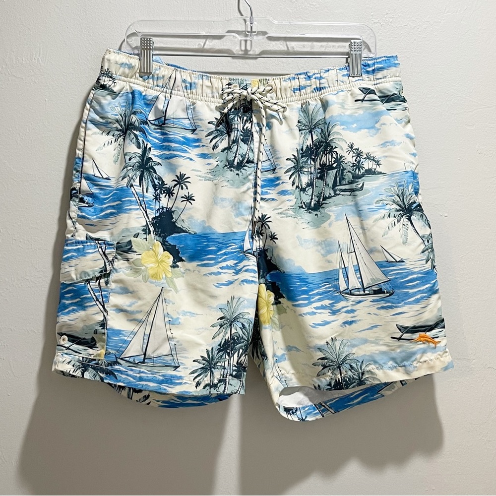 TOMMY BAHAMA Women’s White Blue Tropical Print Sailboats Cargo Swim Trunks Sz L